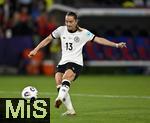 19.07.2025, UEFA Frauen-Europameisterschaft 2025 in der Schweiz. Viertelfinale, Frankreich - Deutschland, im St-Jakob-Park Basel (Schweiz). Sara Dbritz (Deutschland) zieht ab