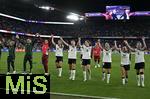 19.07.2025, UEFA Frauen-Europameisterschaft 2025 in der Schweiz. Viertelfinale, Frankreich - Deutschland, im St-Jakob-Park Basel (Schweiz). LaOla der deutschen Spielerinnen v.l. Selina Cerci (Deutschland), Rebecca Knaak (Deutschland), Sjoeke Nsken (Deutschland), Linda Dallmann (Deutschland), Elisa Sen (Deutschland)  und Janina Minge  (Deutschland) 