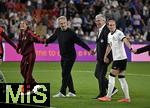 19.07.2025, UEFA Frauen-Europameisterschaft 2025 in der Schweiz. Viertelfinale, Frankreich - Deutschland, im St-Jakob-Park Basel (Schweiz). LaOla von Trainer Christian Wck (Deutschland) 