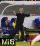 19.07.2025, UEFA Frauen-Europameisterschaft 2025 in der Schweiz. Viertelfinale, Frankreich - Deutschland, im St-Jakob-Park Basel (Schweiz). Trainer Christian Wck (Deutschland) in Rage 
