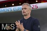 19.07.2025, UEFA Frauen-Europameisterschaft 2025 in der Schweiz. Viertelfinale, Frankreich - Deutschland, im St-Jakob-Park Basel (Schweiz). Trainer Christian Wck (Deutschland) 
