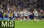19.07.2025, UEFA Frauen-Europameisterschaft 2025 in der Schweiz. Viertelfinale, Frankreich - Deutschland, im St-Jakob-Park Basel (Schweiz). Frenetischer Jubel bei den deutschen Frauen nach dem siegreichen Elfmeterschieen. Linda Dallmann (Deutschland), Sara Dbritz (Deutschland), Giovanna Hoffmann (Deutschland), Sjoeke Nsken (Deutschland), Selina Cerci (Deutschland) 