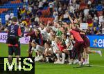 19.07.2025, UEFA Frauen-Europameisterschaft 2025 in der Schweiz. Viertelfinale, Frankreich - Deutschland, im St-Jakob-Park Basel (Schweiz). Frenetischer Schlussjubel nach dem Sieg nach Elfmeterschieen der deutschen Frauen. Zusammenstellen zu einem emotionalen Gruppenfoto..