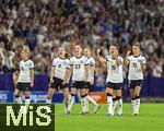 19.07.2025, UEFA Frauen-Europameisterschaft 2025 in der Schweiz. Viertelfinale, Frankreich - Deutschland, im St-Jakob-Park Basel (Schweiz). Jubel bei den deutschen Frauen nach einem Tor beim Elfmeterschieen. Linda Dallmann (Deutschland), Sjoeke Nsken (Deutschland), Sophia Kleinherne (Deutschland), Klara Bhl (Deutschland), Selina Cerci (Deutschland), 