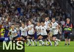 19.07.2025, UEFA Frauen-Europameisterschaft 2025 in der Schweiz. Viertelfinale, Frankreich - Deutschland, im St-Jakob-Park Basel (Schweiz). Frenetischer Jubel bei den deutschen Frauen nach dem siegreichen Elfmeterschieen. Linda Dallmann (Deutschland), Sara Dbritz (Deutschland), Giovanna Hoffmann (Deutschland), Lea Schller (Deutschland), Sjoeke Nsken (Deutschland), Selina Cerci (Deutschland), Rebecca Knaak (Deutschland), 