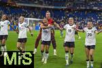 19.07.2025, UEFA Frauen-Europameisterschaft 2025 in der Schweiz. Viertelfinale, Frankreich - Deutschland, im St-Jakob-Park Basel (Schweiz). Frenetischer Schlussjubel nach dem Sieg nach Elfmeterschieen der deutschen Frauen. Cora Zicai (Deutschland), Franziska Kett (Deutschland), Selina Cerci (Deutschland), Giulia Gwinn (Deutschland), Klara Bhl (Deutschland), Elisa Sen (Deutschland) , 