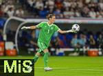 19.07.2025, UEFA Frauen-Europameisterschaft 2025 in der Schweiz. Viertelfinale, Frankreich - Deutschland, im St-Jakob-Park Basel (Schweiz).  Torhterin Ann-Katrin Berger (Deutschland) Abschlag