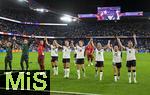 19.07.2025, UEFA Frauen-Europameisterschaft 2025 in der Schweiz. Viertelfinale, Frankreich - Deutschland, im St-Jakob-Park Basel (Schweiz). Frenetischer Schlussjubel nach dem Sieg nach Elfmeterschieen der deutschen Frauen. Selina Cerci (Deutschland), Rebecca Knaak (Deutschland), Sjoeke Nsken (Deutschland), Linda Dallmann (Deutschland), Elisa Sen (Deutschland) , Janina Minge  (Deutschland) 