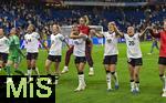 19.07.2025, UEFA Frauen-Europameisterschaft 2025 in der Schweiz. Viertelfinale, Frankreich - Deutschland, im St-Jakob-Park Basel (Schweiz). Frenetischer Schlussjubel nach dem Sieg nach Elfmeterschieen der deutschen Frauen. Torhterin Ena Mahmutovic (Deutschland), Cora Zicai (Deutschland), Franziska Kett (Deutschland), Selina Cerci (Deutschland), Giulia Gwinn (Deutschland), Klara Bhl (Deutschland), Elisa Sen (Deutschland) ,  