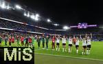 19.07.2025, UEFA Frauen-Europameisterschaft 2025 in der Schweiz. Viertelfinale, Frankreich - Deutschland, im St-Jakob-Park Basel (Schweiz). Frenetischer Schlussjubel nach dem Sieg nach Elfmeterschieen der deutschen Frauen. Torhterin Ena Mahmutovic (Deutschland), Selina Cerci (Deutschland), Rebecca Knaak (Deutschland), Sjoeke Nsken (Deutschland), Linda Dallmann (Deutschland), Elisa Sen (Deutschland) , Janina Minge  (Deutschland) 