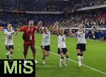 19.07.2025, UEFA Frauen-Europameisterschaft 2025 in der Schweiz. Viertelfinale, Frankreich - Deutschland, im St-Jakob-Park Basel (Schweiz). Schlussjubel v.li: Sophia Kleinherne (Deutschland), Betreuer, Elisa Sen (Deutschland) , Linda Dallmann (Deutschland), Janina Minge  (Deutschland) 