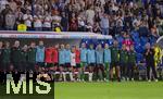 19.07.2025, UEFA Frauen-Europameisterschaft 2025 in der Schweiz. Viertelfinale, Frankreich - Deutschland, im St-Jakob-Park Basel (Schweiz). Elfmeterschiessen nach der Verlngerung: Die Deutschen an der Ersatzbank bangen gemeinsam, re: Trainer Christian Wck (Deutschland), Elisa Sen (Deutschland) , Giulia Gwinn (Deutschland), Giovanna Hoffmann (Deutschland), Torhterin Ena Mahmutovic (Deutschland), 