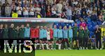 19.07.2025, UEFA Frauen-Europameisterschaft 2025 in der Schweiz. Viertelfinale, Frankreich - Deutschland, im St-Jakob-Park Basel (Schweiz). Elfmeterschiessen nach der Verlngerung: Die Deutschen an der Ersatzbank bangen gemeinsam, re: Trainer Christian Wck (Deutschland), Elisa Sen (Deutschland) , Giulia Gwinn (Deutschland), Giovanna Hoffmann (Deutschland), Torhterin Ena Mahmutovic (Deutschland), 