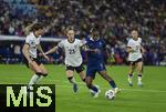 19.07.2025, UEFA Frauen-Europameisterschaft 2025 in der Schweiz. Viertelfinale, Frankreich - Deutschland, im St-Jakob-Park Basel (Schweiz). v.li: Jule Brand (Deutschland), Sophia Kleinherne (Deutschland), Melvine Malard (Frankreich) 