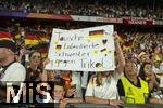 19.07.2025, UEFA Frauen-Europameisterschaft 2025 in der Schweiz. Viertelfinale, Frankreich - Deutschland, im St-Jakob-Park Basel (Schweiz). Fans Deutschland (Tausche talentierte Schwester gegen Trikot)