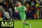 19.07.2025, UEFA Frauen-Europameisterschaft 2025 in der Schweiz. Viertelfinale, Frankreich - Deutschland, im St-Jakob-Park Basel (Schweiz).  Torhterin Ann-Katrin Berger (Deutschland) jubelt 