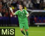 19.07.2025, UEFA Frauen-Europameisterschaft 2025 in der Schweiz. Viertelfinale, Frankreich - Deutschland, im St-Jakob-Park Basel (Schweiz).  Torhterin Ann-Katrin Berger (Deutschland) jubelt 