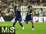 19.07.2025, UEFA Frauen-Europameisterschaft 2025 in der Schweiz. Viertelfinale, Frankreich - Deutschland, im St-Jakob-Park Basel (Schweiz). Sandy Baltimore (Frankreich) am Ball re: Selma Bacha (Frankreich).