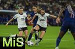 19.07.2025, UEFA Frauen-Europameisterschaft 2025 in der Schweiz. Viertelfinale, Frankreich - Deutschland, im St-Jakob-Park Basel (Schweiz). v.li: Elisa Sen (Deutschland) , Sakina Karchaoui (Frankreich), Jule Brand (Deutschland) 