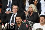23.07.2025, UEFA Frauen-Europameisterschaft 2025 in der Schweiz. Halbfinale, Deutschland - Spanien, Im Stadion Letzigrund Zrich. Gnter Netzer (Deutschland) und seine Frau