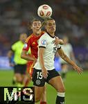 23.07.2025, UEFA Frauen-Europameisterschaft 2025 in der Schweiz. Halbfinale, Deutschland - Spanien, Im Stadion Letzigrund Zrich. Selina Cerci (Deutschland) wird gehalten.