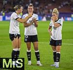 23.07.2025, UEFA Frauen-Europameisterschaft 2025 in der Schweiz. Halbfinale, Deutschland - Spanien, Im Stadion Letzigrund Zrich. Enttusche deutsche Spielerinnen nach der 0:1 Niederlage im Halbfinale, von links:  Klara Bhl (Deutschland), Selina Cerci (Deutschland), Linda Dallmann (Deutschland)  