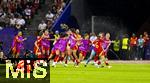 23.07.2025, UEFA Frauen-Europameisterschaft 2025 in der Schweiz. Halbfinale, Deutschland - Spanien, Im Stadion Letzigrund Zrich. Frenetischer Jubel der Spanierinnen nach dem Siegtreffer in der Schlussphase der Verlngerung von Aitana Bonmati (re, Spanien) 