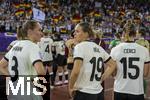 23.07.2025, UEFA Frauen-Europameisterschaft 2025 in der Schweiz. Halbfinale, Deutschland - Spanien, Im Stadion Letzigrund Zrich. Frust bei den Deutschen Spielerinnen nach der Niederlage, Sydney Lohmann (Deutschland), Klara Bhl (Deutschland), Selina Cerci (Deutschland) 