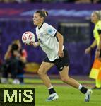 23.07.2025, UEFA Frauen-Europameisterschaft 2025 in der Schweiz. Halbfinale, Deutschland - Spanien, Im Stadion Letzigrund Zrich. Carlotta Wamser (Deutschland) am Ball 
