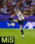 23.07.2025, UEFA Frauen-Europameisterschaft 2025 in der Schweiz. Halbfinale, Deutschland - Spanien, Im Stadion Letzigrund Zrich. Klara Bhl (Deutschland) am Ball 