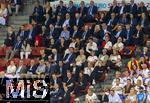 23.07.2025, UEFA Frauen-Europameisterschaft 2025 in der Schweiz. Halbfinale, Deutschland - Spanien, Im Stadion Letzigrund Zrich. Ehrentribne mit Ex-Fussballerin Alexandra Patricia Morgan (USA) mit Ehemann Servando Carrasco, Silvia Neid, Babett Peter, Lara Dickenmann, DFB-Funktionre, Pia Sundhage (Trainerin Schweiz, SWE), DFB Prsident Bernd Neuendorf (Deutschland), Bundesprsident Deutschland Frank Walter Steinmeier, Gnter Netzer mit Frau Elvira, Andreas Rettig (DFB) und andere. 
