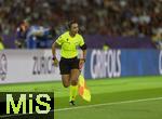 23.07.2025, UEFA Frauen-Europameisterschaft 2025 in der Schweiz. Halbfinale, Deutschland - Spanien, Im Stadion Letzigrund Zrich. Linienrichterin Fabrini Bevilaqua (Brasilien) in Aktion.