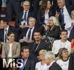 23.07.2025, UEFA Frauen-Europameisterschaft 2025 in der Schweiz. Halbfinale, Deutschland - Spanien, Im Stadion Letzigrund Zrich. Ehrentribne mit Ex-Fussballerin Alexandra Patricia Morgan (li, USA) mit Ehemann Servando Carrasco, Gnter Netzer mit Frau Elvira,  und andere.    