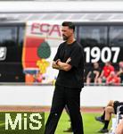 25.07.2025, Fussball 1. Bundesliga 2025/2026,  Testspiel Rot-Weiss Essen - FC Augsburg, im Donaustadion Dillingen, Schwaben. Trainer Sandro Wagner (FC Augsburg) am Spielfeldrand.
 

