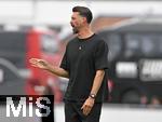 25.07.2025, Fussball 1. Bundesliga 2025/2026,  Testspiel Rot-Weiss Essen - FC Augsburg, im Donaustadion Dillingen, Schwaben. Trainer Sandro Wagner (FC Augsburg) am Spielfeldrand.
 

