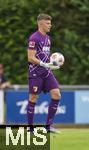 25.07.2025, Fussball 1. Bundesliga 2025/2026,  Testspiel Rot-Weiss Essen - FC Augsburg, im Donaustadion Dillingen, Schwaben. Torwart Finn Dahmen (FC Augsburg) nachdenklich 
 

