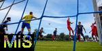 25.07.2025, Fussball 1. Bundesliga 2025/2026,  Testspiel Rot-Weiss Essen - FC Augsburg, im Donaustadion Dillingen, Schwaben. li: Torwart Jakob-Karl Golz (Essen). 
 

