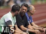 25.07.2025, Fussball 1. Bundesliga 2025/2026,  Testspiel Rot-Weiss Essen - FC Augsburg, im Donaustadion Dillingen, Schwaben. mitte: Trainer Sandro Wagner (FC Augsburg) auf der Bank.
 

