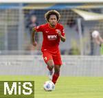 25.07.2025, Fussball 1. Bundesliga 2025/2026,  Testspiel Rot-Weiss Essen - FC Augsburg, im Donaustadion Dillingen, Schwaben. Han-Noah Massengo (FC Augsburg) am Ball 

