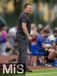 25.07.2025, Fussball 1. Bundesliga 2025/2026,  Testspiel Rot-Weiss Essen - FC Augsburg, im Donaustadion Dillingen, Schwaben. Trainer Uwe Koschinat (Essen).

