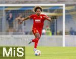 25.07.2025, Fussball 1. Bundesliga 2025/2026,  Testspiel Rot-Weiss Essen - FC Augsburg, im Donaustadion Dillingen, Schwaben. Han-Noah Massengo (FC Augsburg) am Ball 

