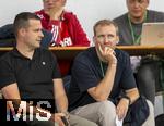 25.07.2025, Fussball 1. Bundesliga 2025/2026,  Testspiel Rot-Weiss Essen - FC Augsburg, im Donaustadion Dillingen, Schwaben. v.li. Marc Lettau (Kaderplaner FC Augsburg) und Benjamin Weber (Sportdirektor FC Augsburg)
 
