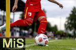 25.07.2025, Fussball 1. Bundesliga 2025/2026,  Testspiel Rot-Weiss Essen - FC Augsburg, im Donaustadion Dillingen, Schwaben. Spieler tritt einen Eckball

