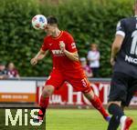 25.07.2025, Fussball 1. Bundesliga 2025/2026,  Testspiel Rot-Weiss Essen - FC Augsburg, im Donaustadion Dillingen, Schwaben. Keven Schlotterbeck (FC Augsburg) Kopfball.

