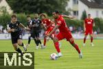 25.07.2025, Fussball 1. Bundesliga 2025/2026,  Testspiel Rot-Weiss Essen - FC Augsburg, im Donaustadion Dillingen, Schwaben. Alexis Julian Claude-Maurice (FC Augsburg) am Ball 

