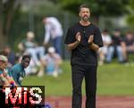 25.07.2025, Fussball 1. Bundesliga 2025/2026,  Testspiel Rot-Weiss Essen - FC Augsburg, im Donaustadion Dillingen, Schwaben. Trainer Sandro Wagner (FC Augsburg) an der Seitenlinie.  

