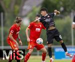 25.07.2025, Fussball 1. Bundesliga 2025/2026,  Testspiel Rot-Weiss Essen - FC Augsburg, im Donaustadion Dillingen, Schwaben. v.li: Kristjan Jakic (FC Augsburg) gegen Kamil Kaya (Essen).

