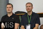 25.07.2025, Fussball 1. Bundesliga 2025/2026,  Testspiel Rot-Weiss Essen - FC Augsburg, im Donaustadion Dillingen, Schwaben. v.li.  Marc Lettau (Kaderplaner FC Augsburg), Sportdirektor Benjamin Benni Weber (FC Augsburg) 

