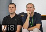 25.07.2025, Fussball 1. Bundesliga 2025/2026,  Testspiel Rot-Weiss Essen - FC Augsburg, im Donaustadion Dillingen, Schwaben. v.li.  Marc Lettau (Kaderplaner FC Augsburg), Sportdirektor Benjamin Benni Weber (FC Augsburg)   

