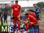 25.07.2025, Fussball 1. Bundesliga 2025/2026,  Testspiel Rot-Weiss Essen - FC Augsburg, im Donaustadion Dillingen, Schwaben. Cedric Adrian Zesiger (FC Augsburg) nachdenklich 

